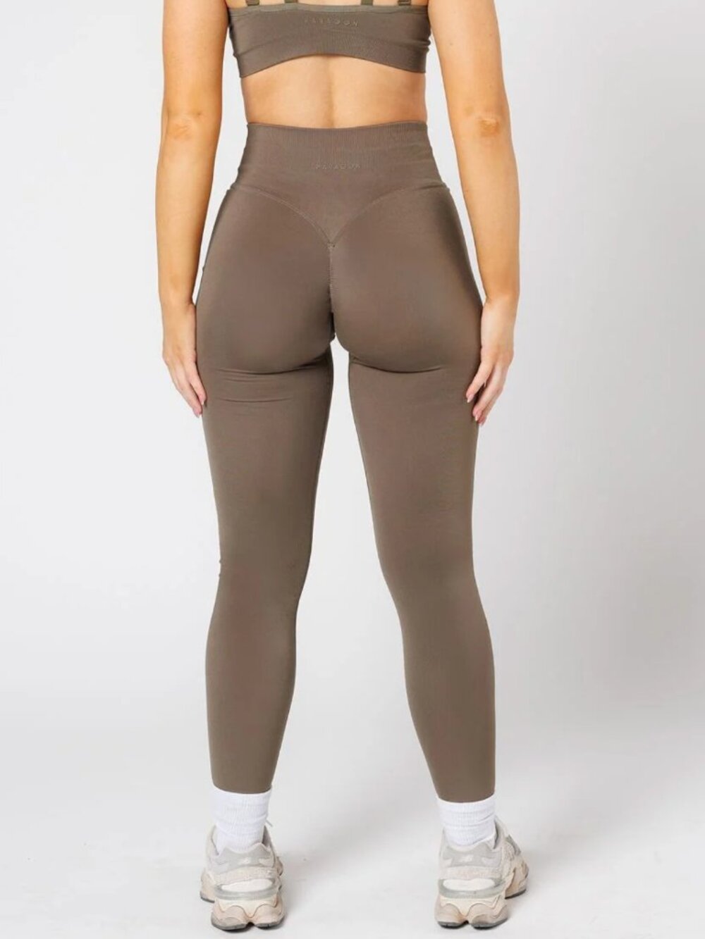 NWT Paragon Curveflex Seamless Legging Women's Size Medium Everglades Olive Gree